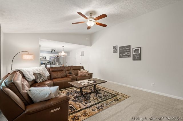 504 Timber Ridge, Borden, IN 47106