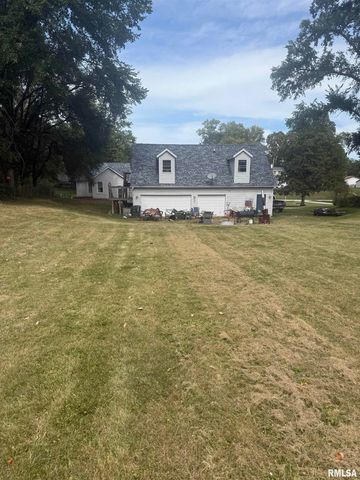 2127 W 51ST Street, Davenport, IA 52806