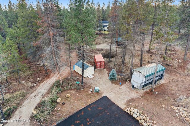 28615 N Milan Rd, Chattaroy, WA 99003