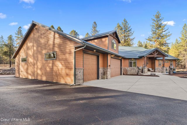 28615 N Milan Rd, Chattaroy, WA 99003