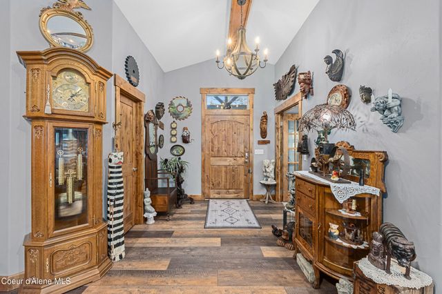 28615 N Milan Rd, Chattaroy, WA 99003