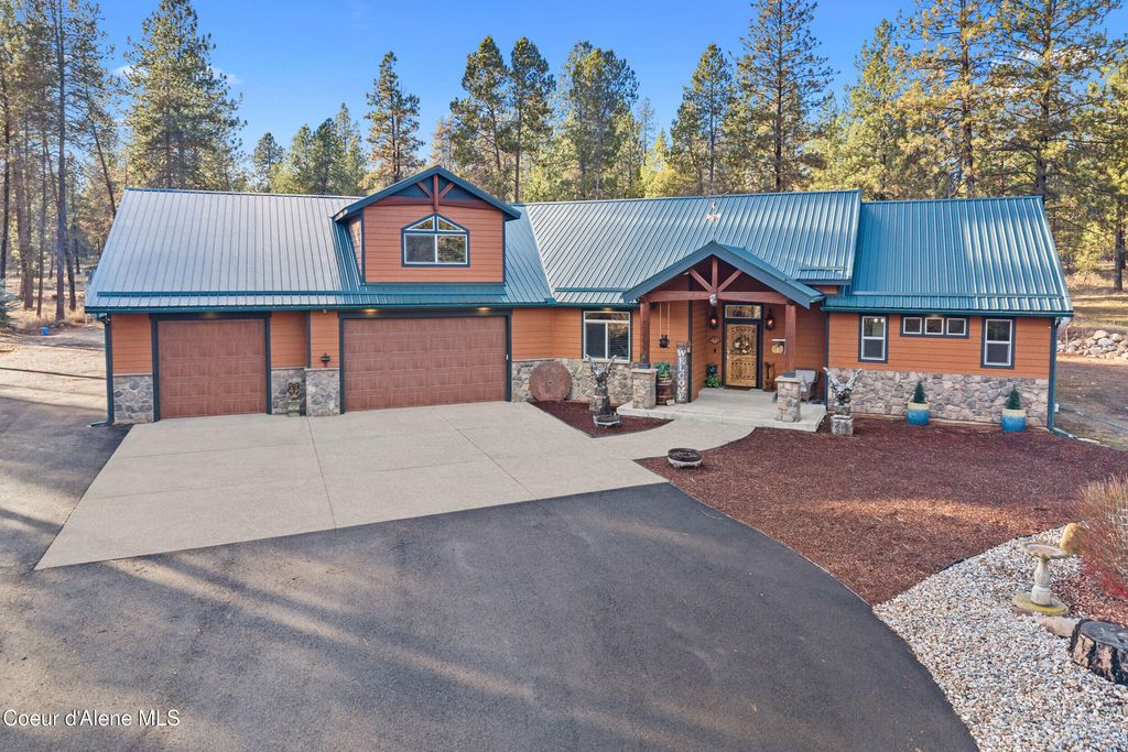 28615 N Milan Rd, Chattaroy, WA 99003