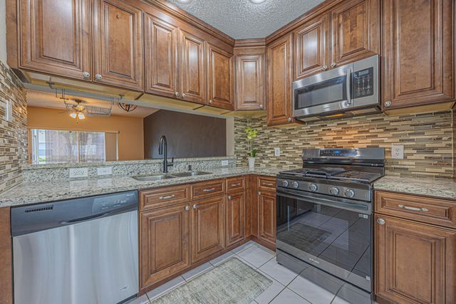 10931 Sea Hibiscus Lane, Tamarac, FL 33321