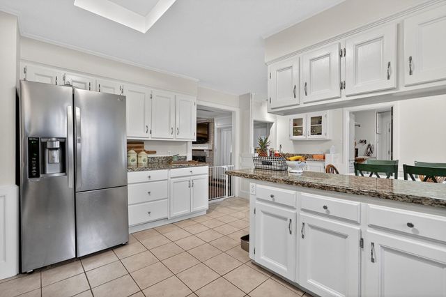 1022 Rose Circle, College Station, TX 77840