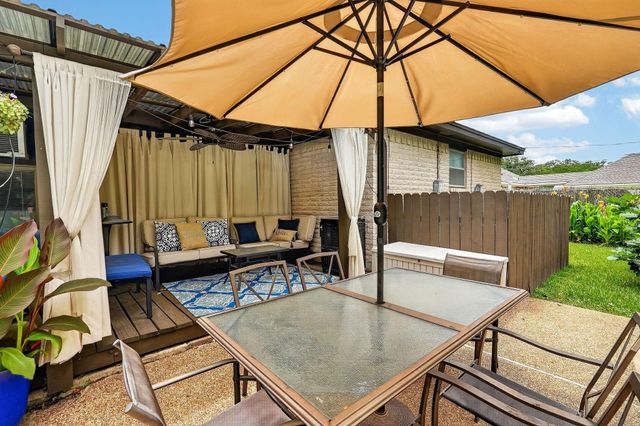 1022 Rose Circle, College Station, TX 77840
