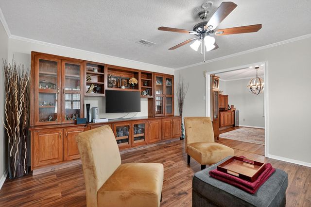 1022 Rose Circle, College Station, TX 77840