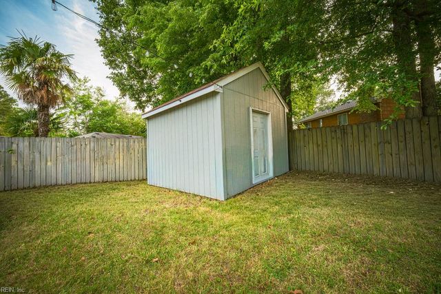 1805 Saranac CT, Virginia Beach, VA 23453