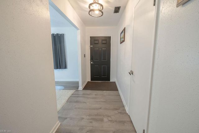 1805 Saranac CT, Virginia Beach, VA 23453