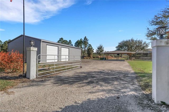 1105 Milwaukee BLVD, Lehigh Acres, FL 33974
