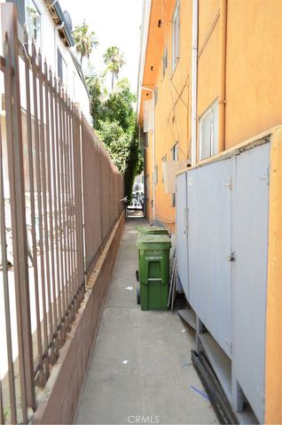 749 S Berendo, Los Angeles, CA 90005