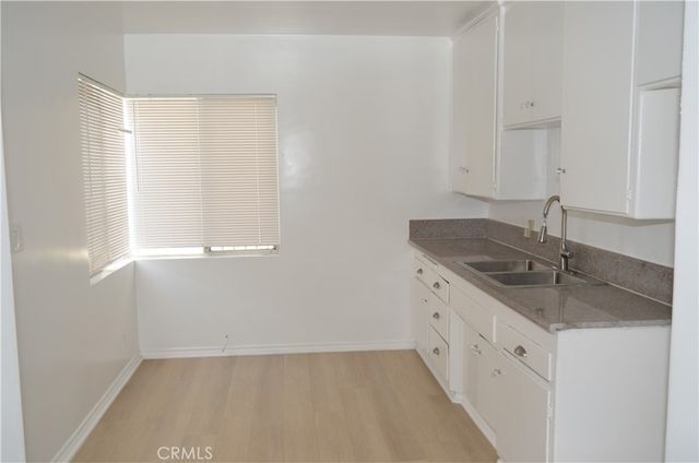 749 S Berendo, Los Angeles, CA 90005