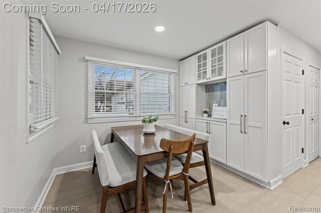 16268 Kirkshire Avenue, Beverly Hills, MI 48025