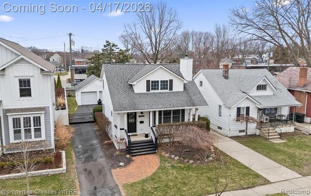 16268 Kirkshire Avenue, Beverly Hills, MI 48025