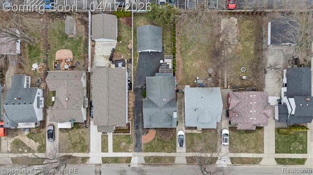 16268 Kirkshire Avenue, Beverly Hills, MI 48025