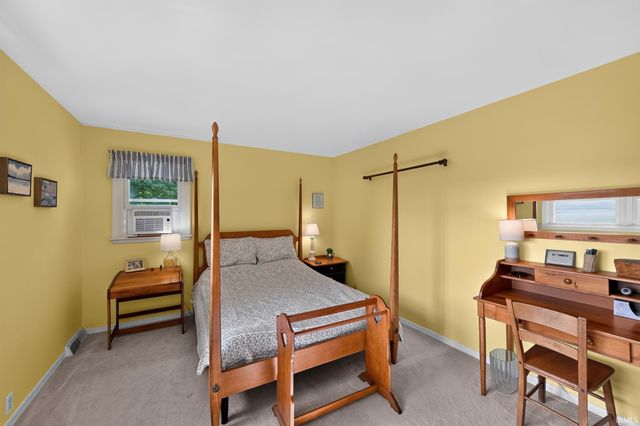 62277 Poppy Road, South Bend, IN 46614