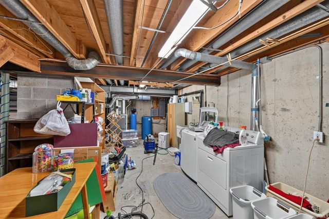 62277 Poppy Road, South Bend, IN 46614