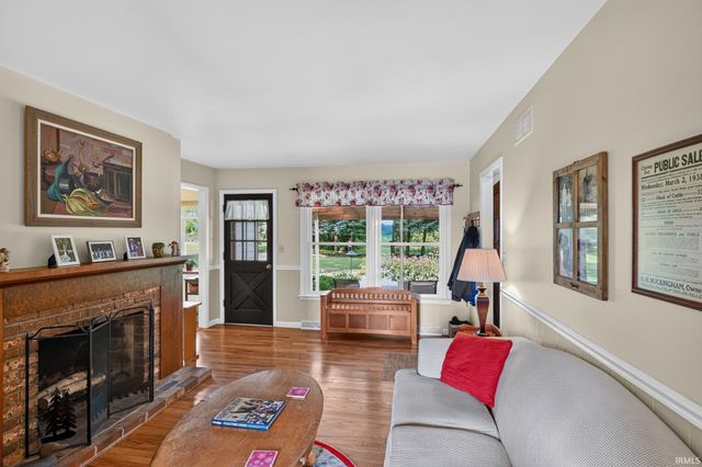 62277 Poppy Road, South Bend, IN 46614