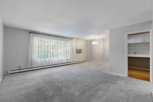 510 W Eastman Street 2F, Arlington Heights, IL 60005