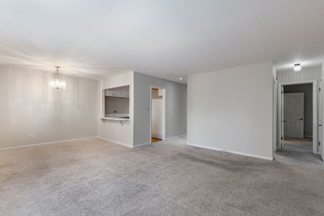 510 W Eastman Street 2F, Arlington Heights, IL 60005