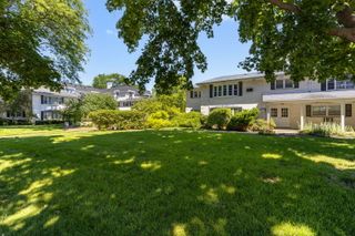 510 W Eastman Street 2F, Arlington Heights, IL 60005
