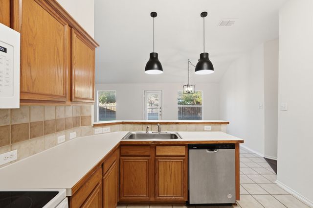 1409 Pheasant Run Trail, Fort Worth, TX 76131