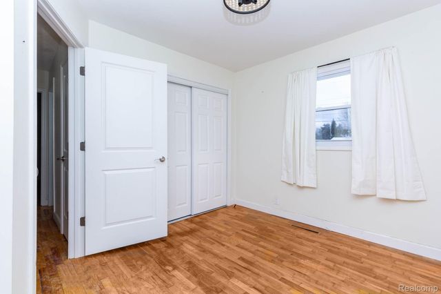 5194 Heath Avenue, Independence Charter Township, MI 48346