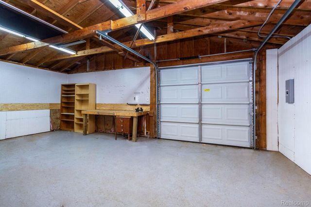 5194 Heath Avenue, Independence Charter Township, MI 48346