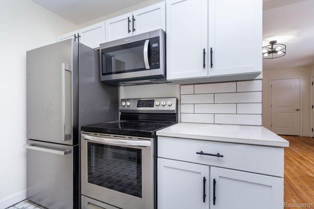 5194 Heath Avenue, Independence Charter Township, MI 48346