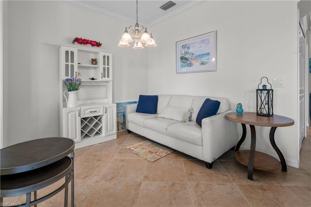 9735 Acqua CT # 641, Naples, FL 34113