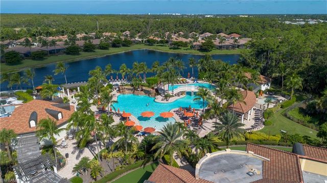 9735 Acqua CT # 641, Naples, FL 34113