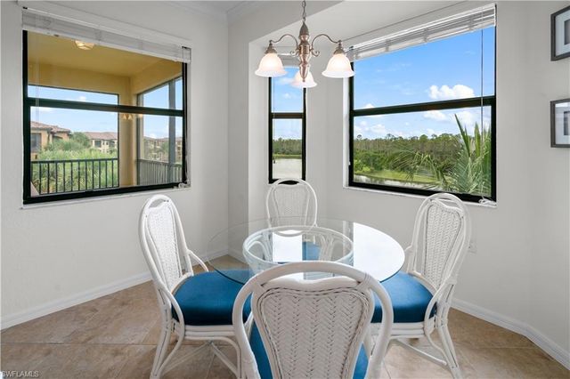 9735 Acqua CT # 641, Naples, FL 34113