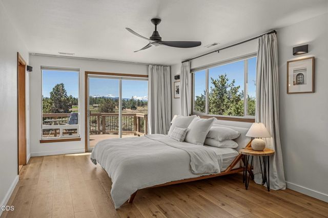 21770 Eastmont Drive, Bend, OR 97701