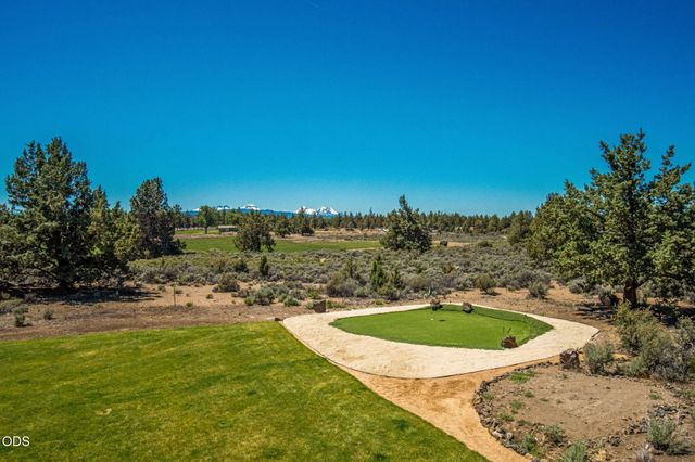 21770 Eastmont Drive, Bend, OR 97701