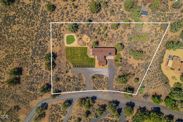 21770 Eastmont Drive, Bend, OR 97701