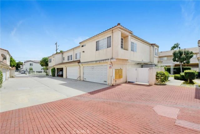 13955 Arthur Ave 4, Paramount, CA 90723