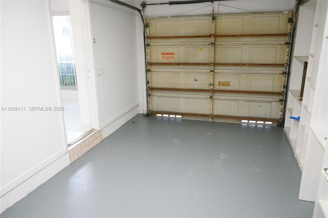 5141 NW 101st Pl, Doral, FL 33178