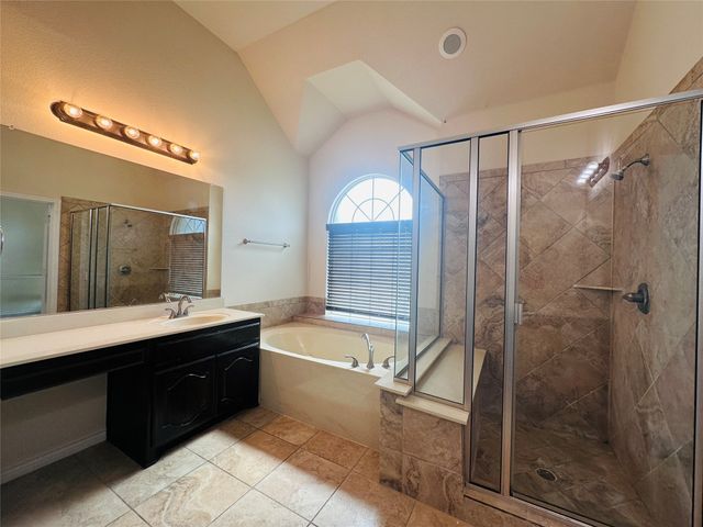702 Carolyn T Hunt Drive, Cedar Hill, TX 75104