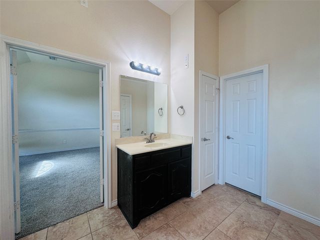 702 Carolyn T Hunt Drive, Cedar Hill, TX 75104