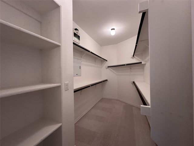702 Carolyn T Hunt Drive, Cedar Hill, TX 75104
