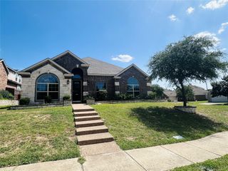 702 Carolyn T Hunt Drive, Cedar Hill, TX 75104
