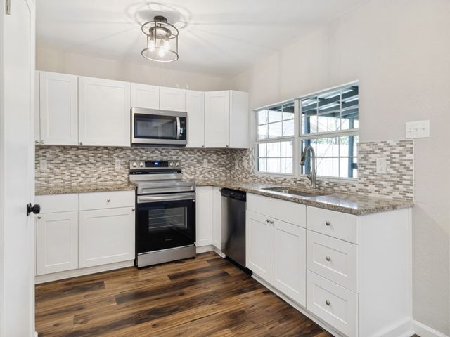 618 Via Corona, Mesquite, TX 75150