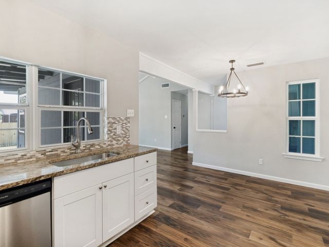 618 Via Corona, Mesquite, TX 75150