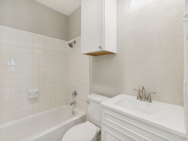 618 Via Corona, Mesquite, TX 75150