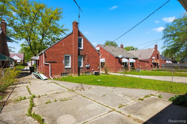 16496 Tacoma Street, Detroit, MI 48205