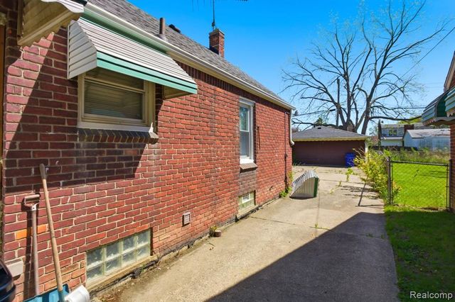 16496 Tacoma Street, Detroit, MI 48205