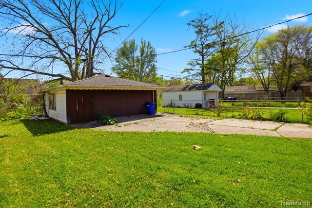 16496 Tacoma Street, Detroit, MI 48205