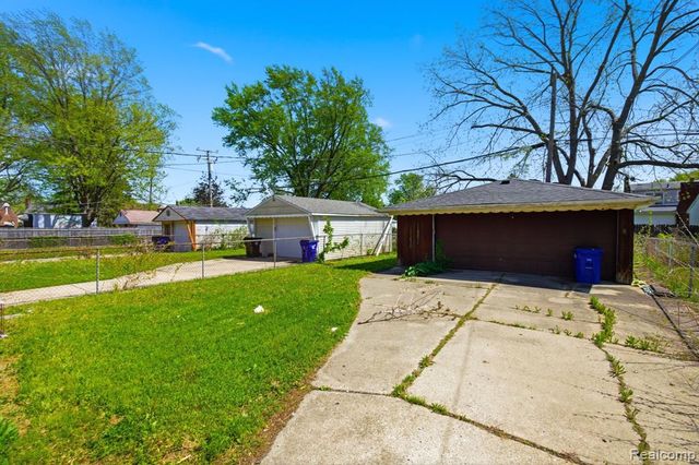 16496 Tacoma Street, Detroit, MI 48205