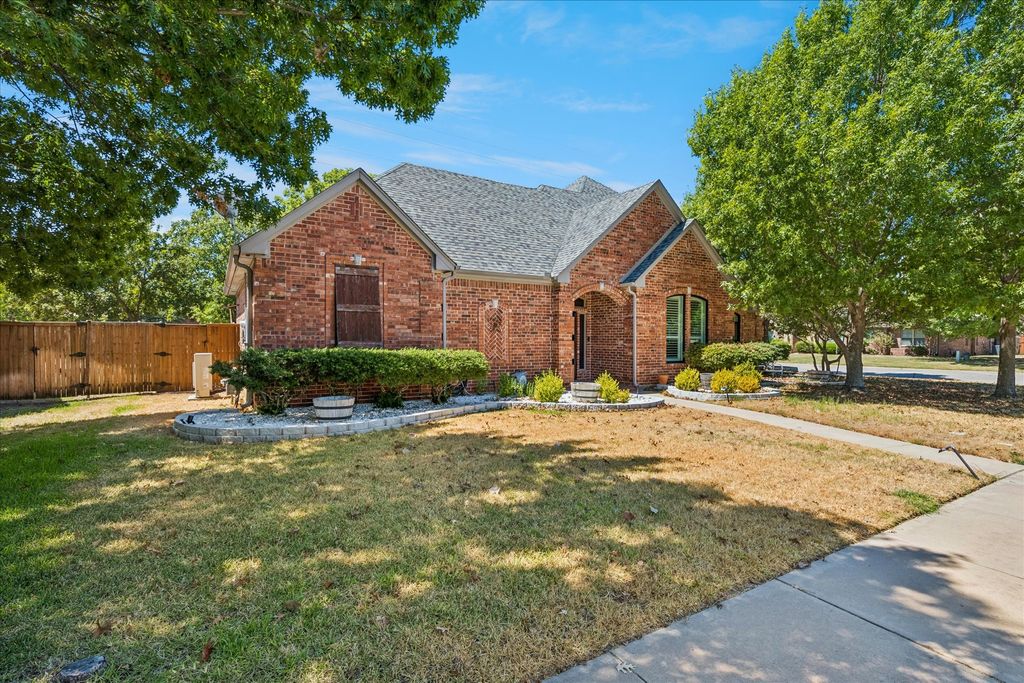 3800 Deer Forest Drive, Denton, TX 76208 — photo 2