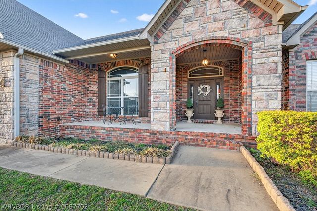 3718 Brighton Place, Greenwood, AR 72936