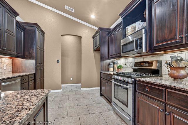 3718 Brighton Place, Greenwood, AR 72936